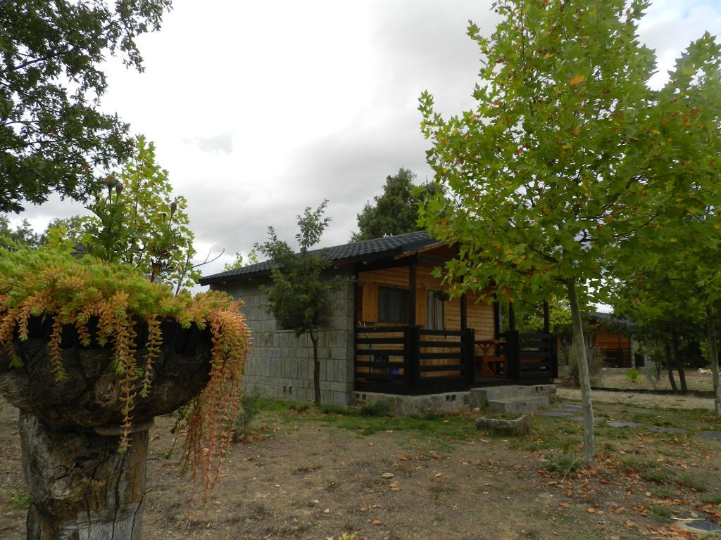 Cabanas Vallecino Manzanal de los Infantes Exterior photo