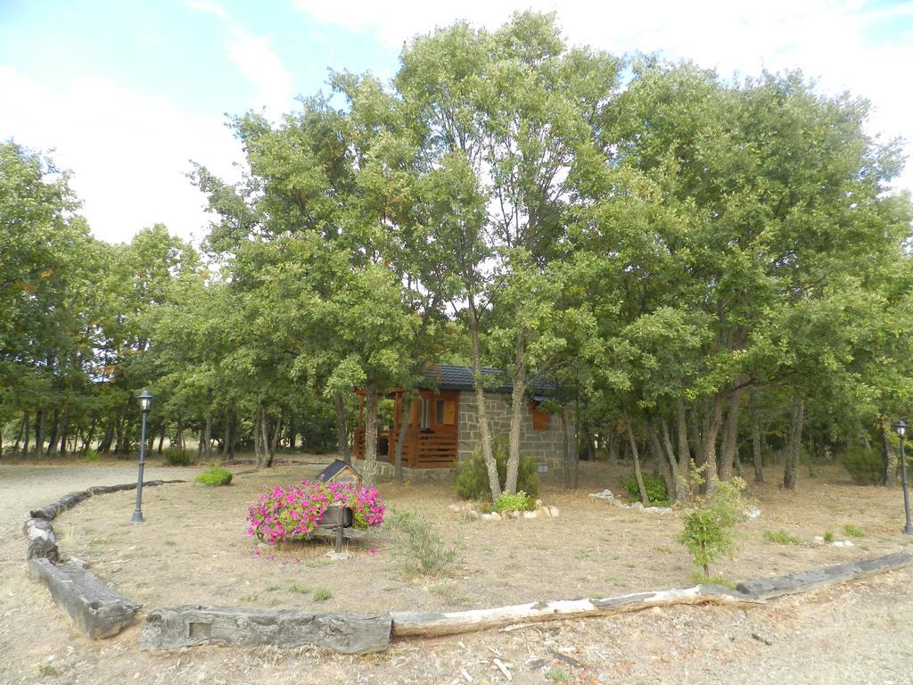 Cabanas Vallecino Manzanal de los Infantes Exterior photo
