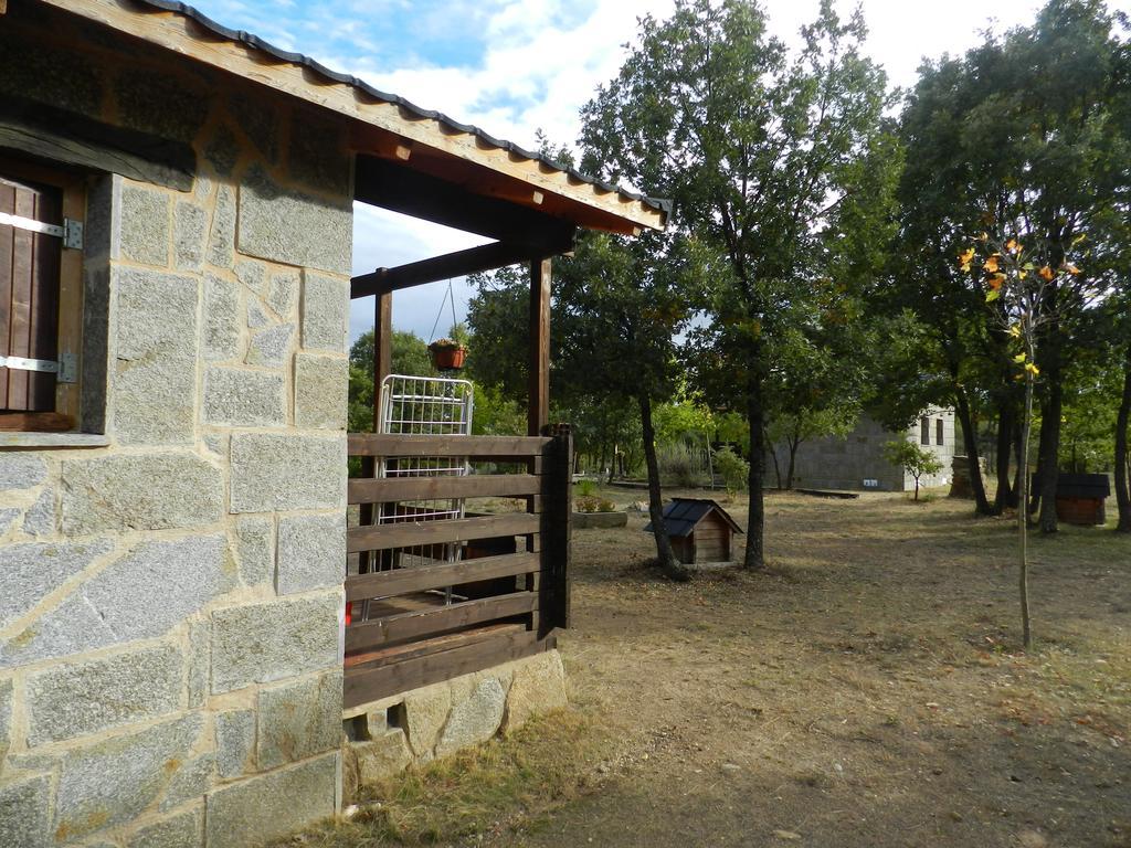 Cabanas Vallecino Manzanal de los Infantes Exterior photo