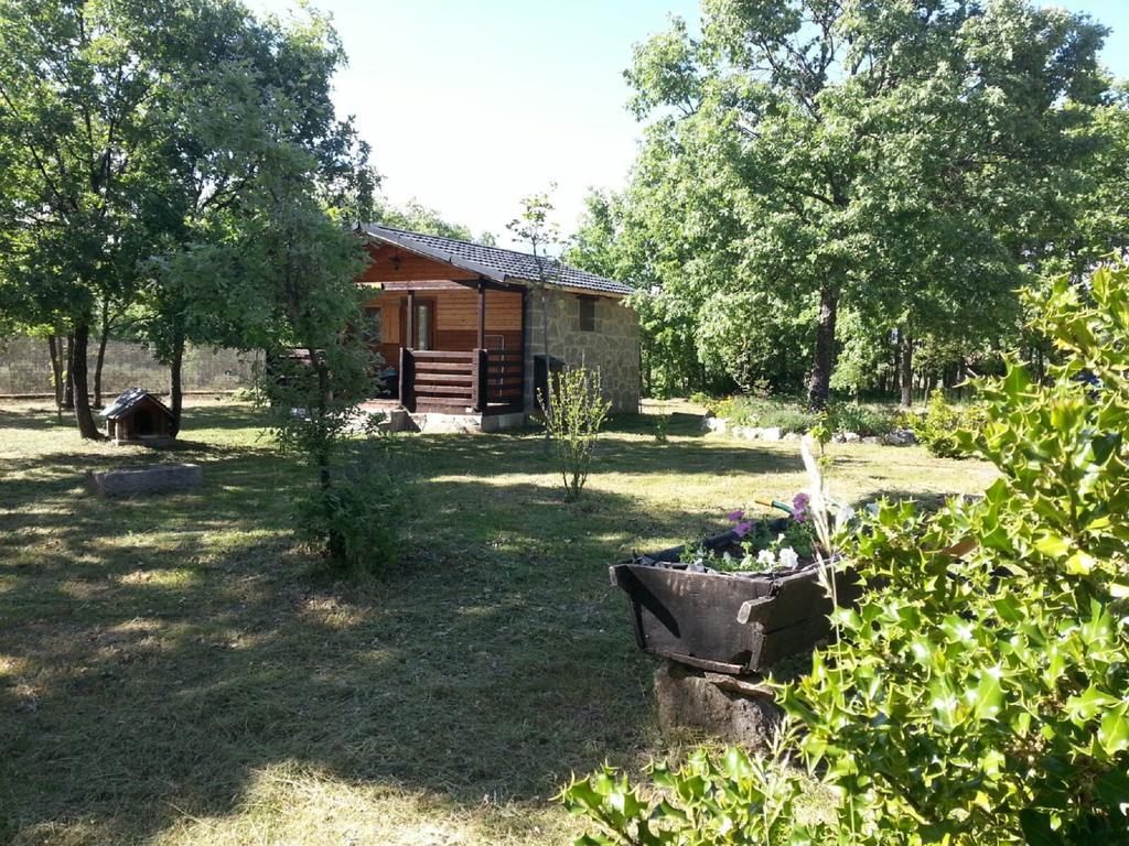 Cabanas Vallecino Manzanal de los Infantes Exterior photo