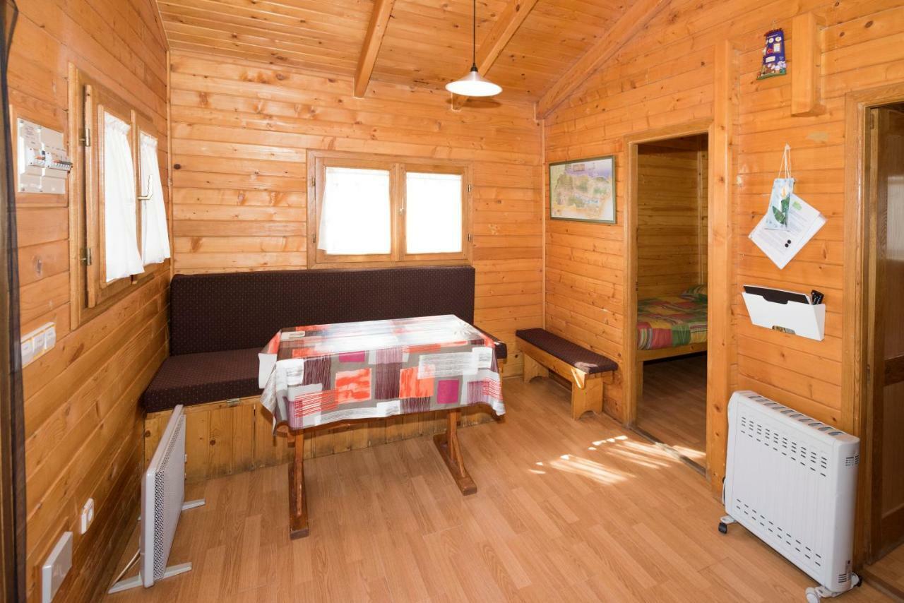 Cabanas Vallecino Manzanal de los Infantes Exterior photo