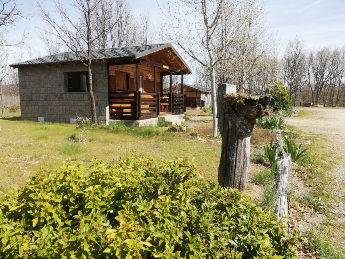 Cabanas Vallecino Manzanal de los Infantes Exterior photo